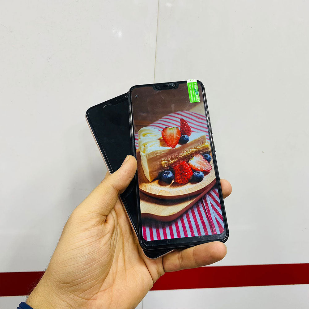 Vivo Y81 - 6.2" HD+ Display - 4GB RAM - 64GB ROM (64GB Usable) - Dual Sim Approved - Front: 5MP / Rear: 13MP Camera With Free Charger